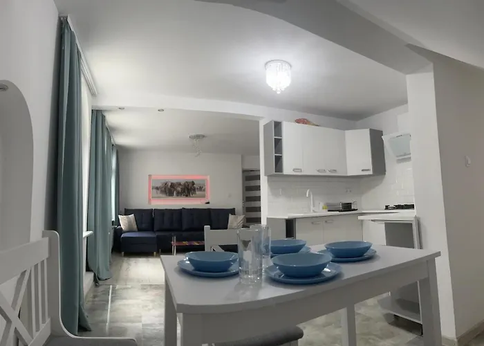 Niebianska Przystan * 乌斯特卡